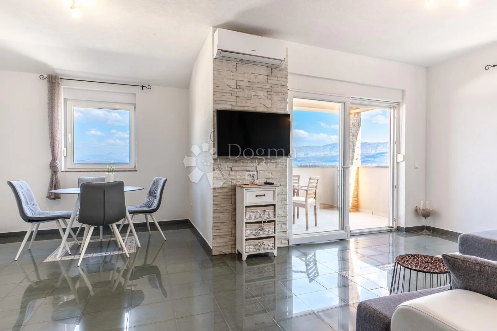 klimno, apartman na samo 250m od mora - slika 2