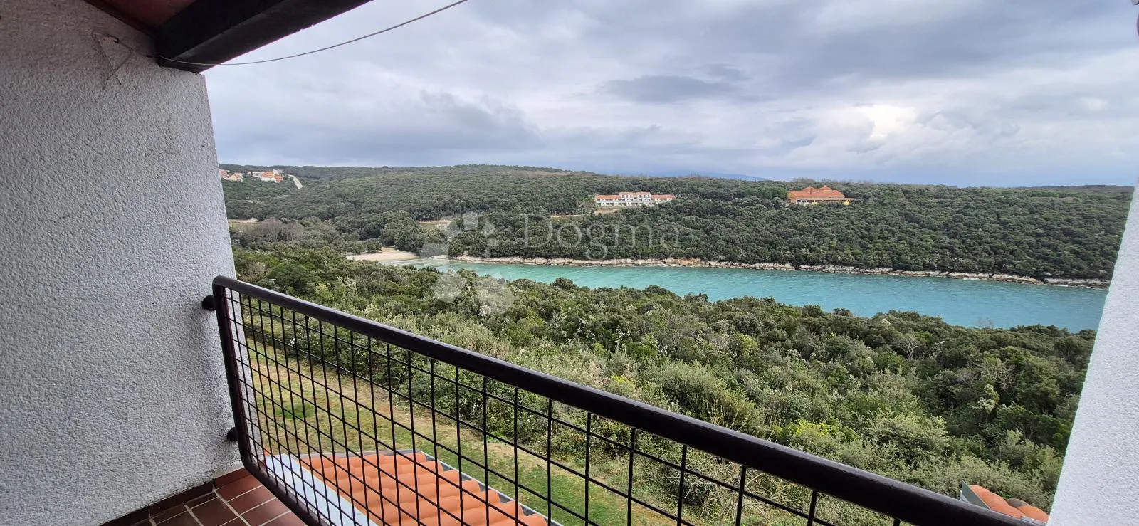 apartman sa pogledom na more - 150m od plaže - slika 10