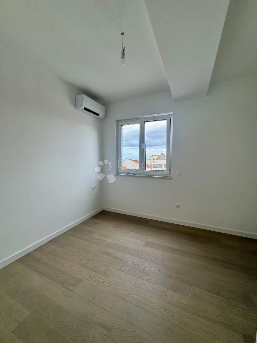 diklovac | penthouse s krovnom terasom, pogled na more - slika 16