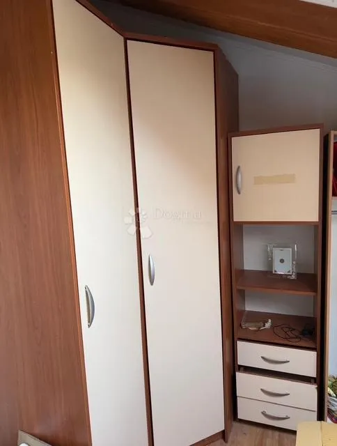sušak-36.85m2,2skl blizina korza - slika 5