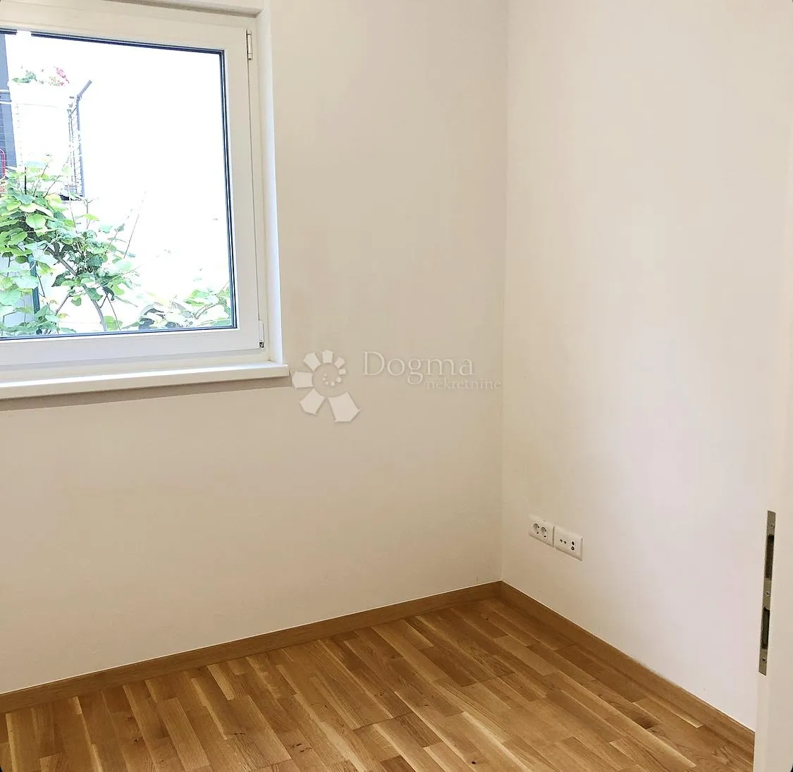 odličan stan s velikim vrtom - slika 5