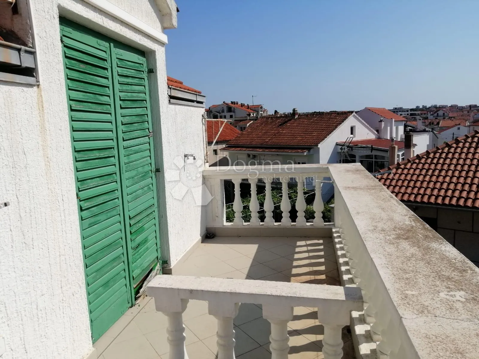 vodice, apartmanska kuća sa panoramskim pogledom na more - slika 21