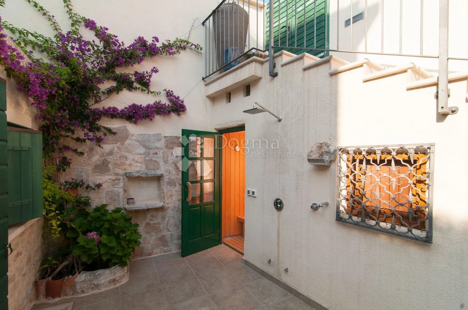 otok brač – mediteranska vila s bazenom i saunom u malom mjestu 900 m do mora - slika 9