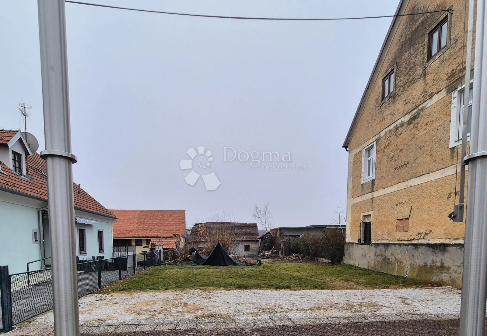 građevinsko zemljište 698m² u centru sv. križ začretja! - slika 2