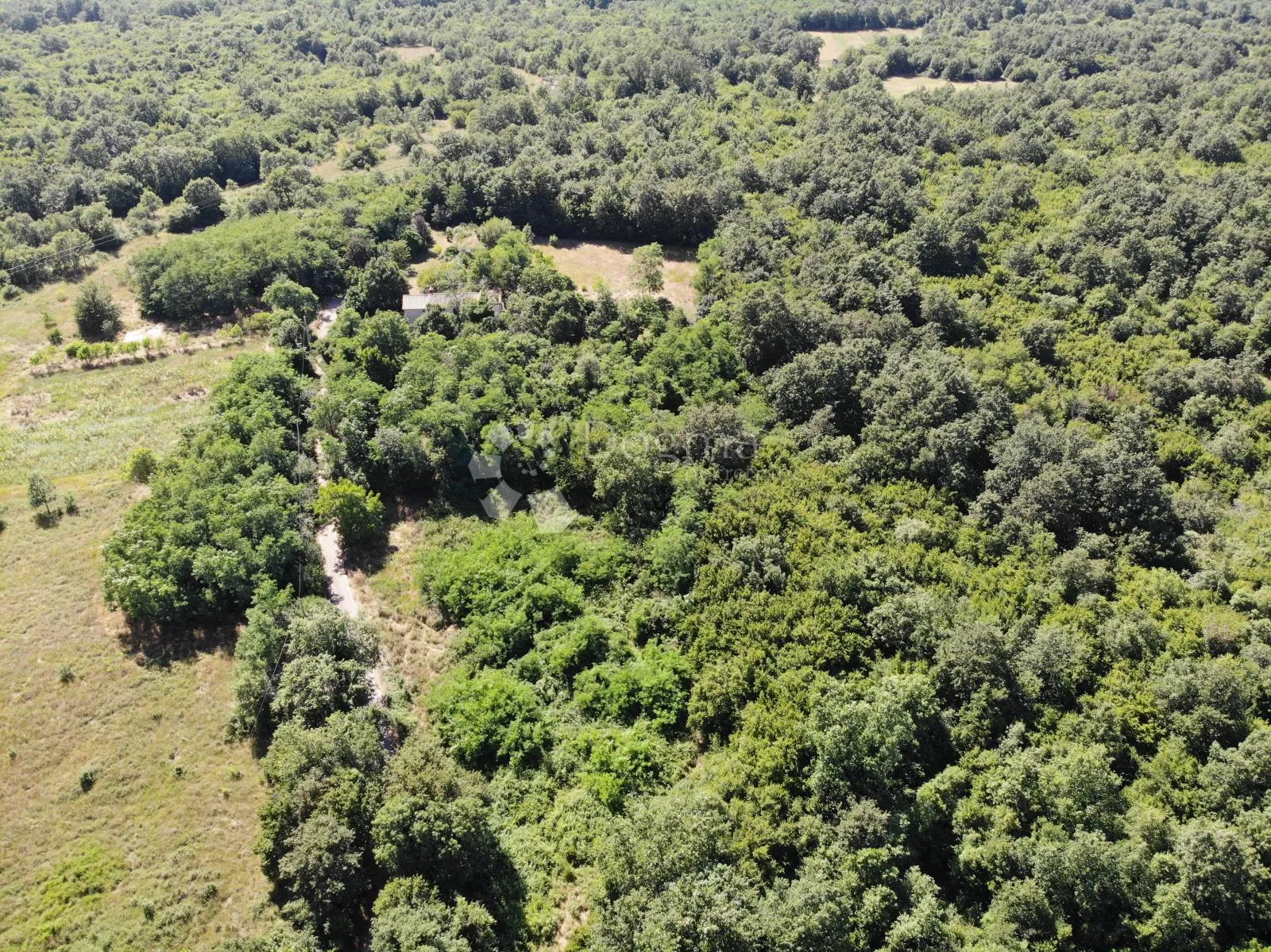 poreč, atraktivno zemljište s građevinskom dozvolom!! - slika 13