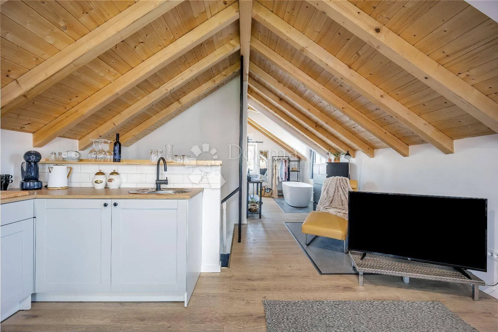 apartmanska kuća s 6 apartmana i uspješnim uhodanim poslovanjem - slika 8