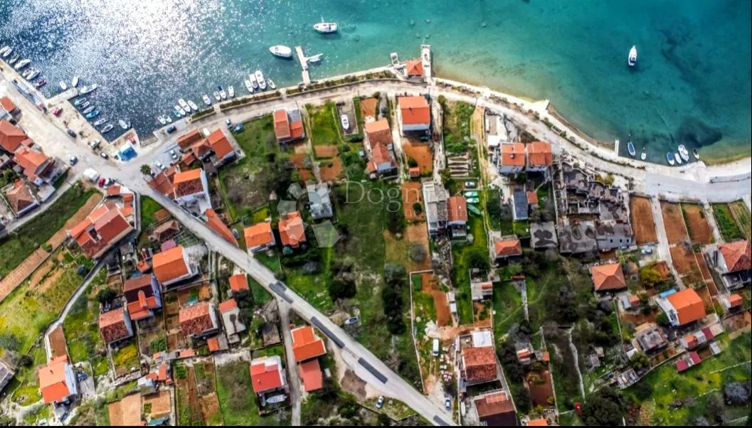 građevinsko zemljište s projektom, drugi red od mora, vinišće - slika 9
