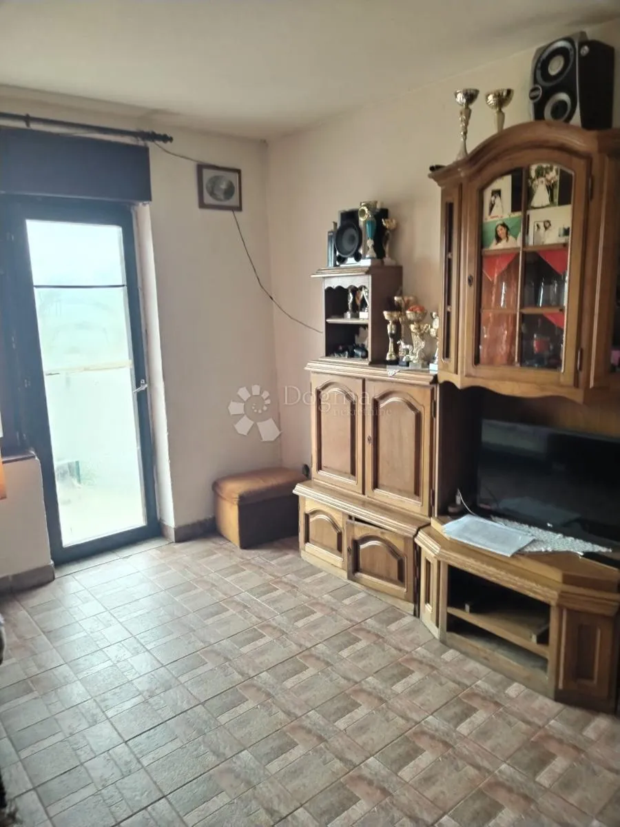 kuća na prodaju u donjem mekušju - slika 2