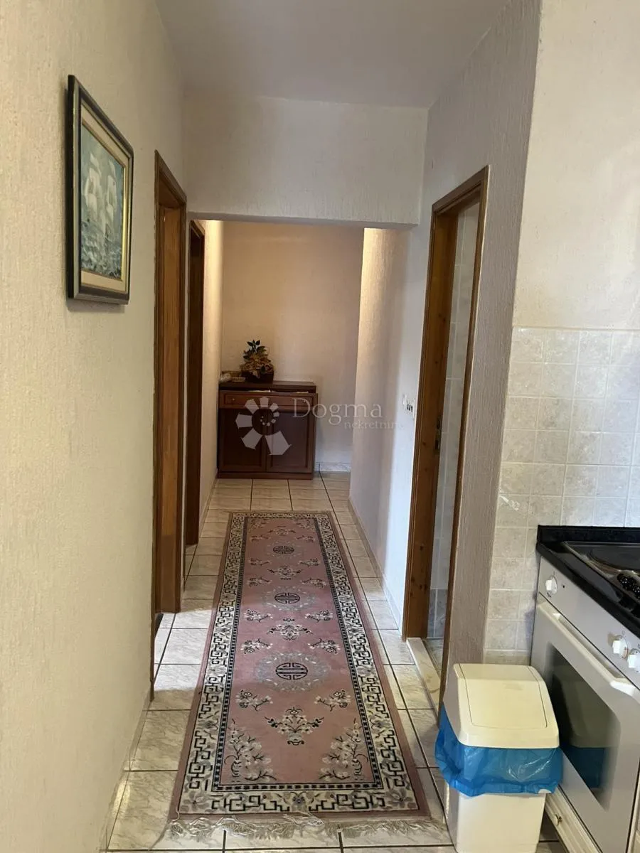 malinska, apartman na sjajnoj lokaciji - slika 4