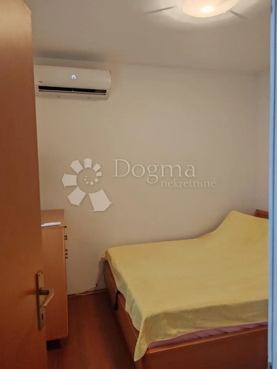 vodice-srima apartman 2.red od mora, privatni vrt+pm - slika 29