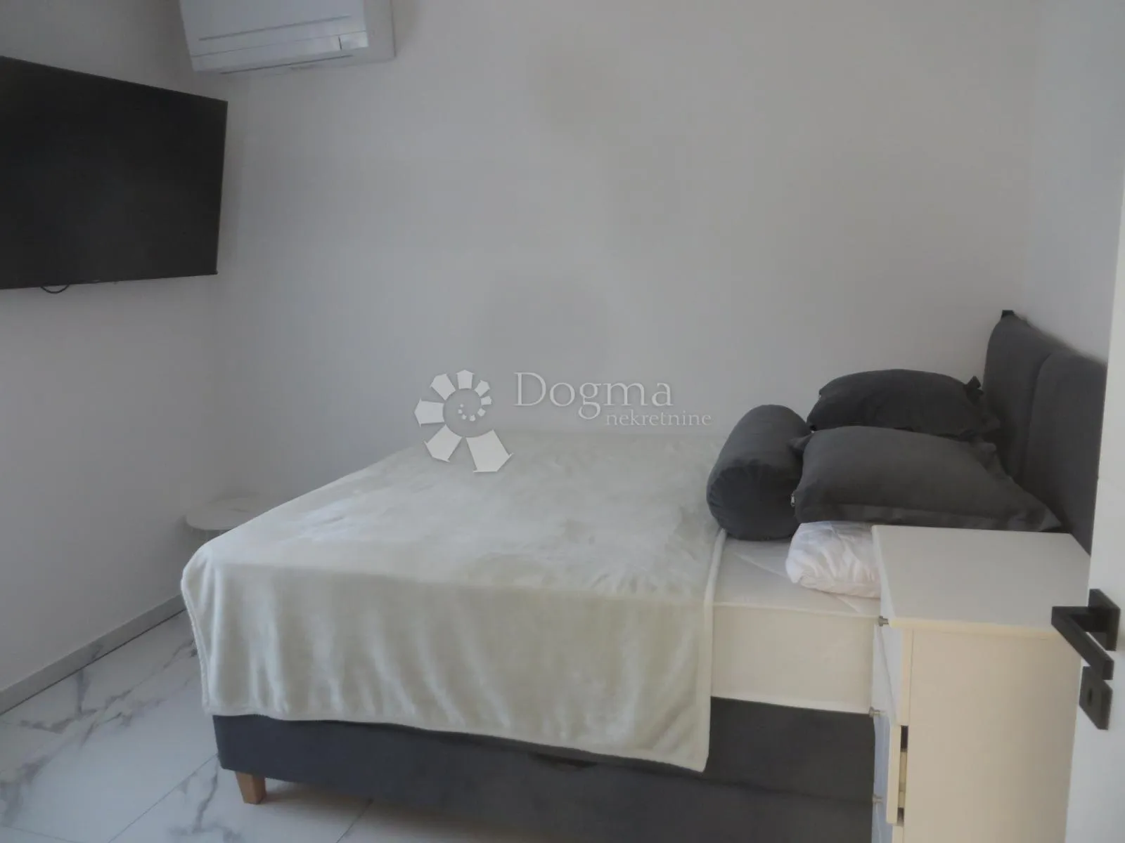 malinska, luksuzna kuća 240 m2 sa bazenom, prodaja - slika 5
