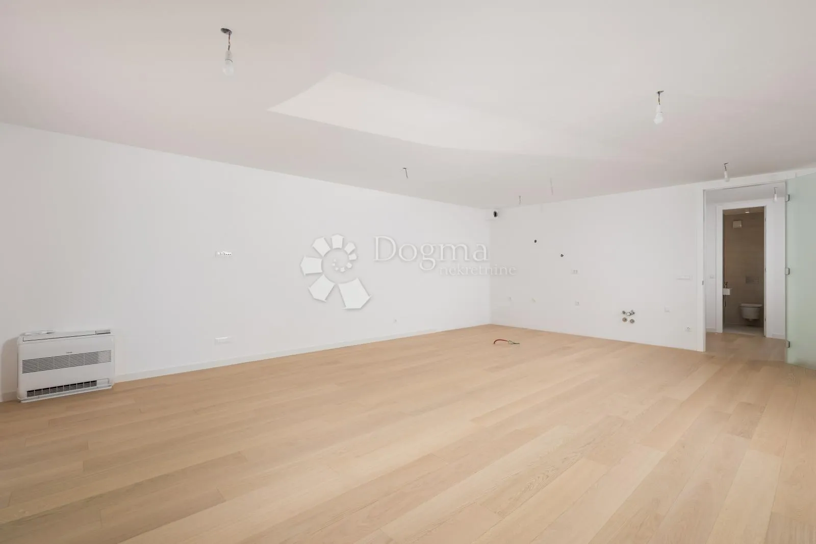 opatija centar stan 93,86 m2 - slika 24
