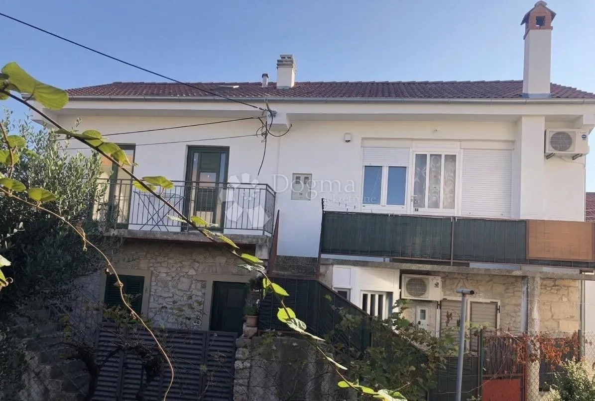 spektakularna investicijska prilika dva apartmana - slika 17