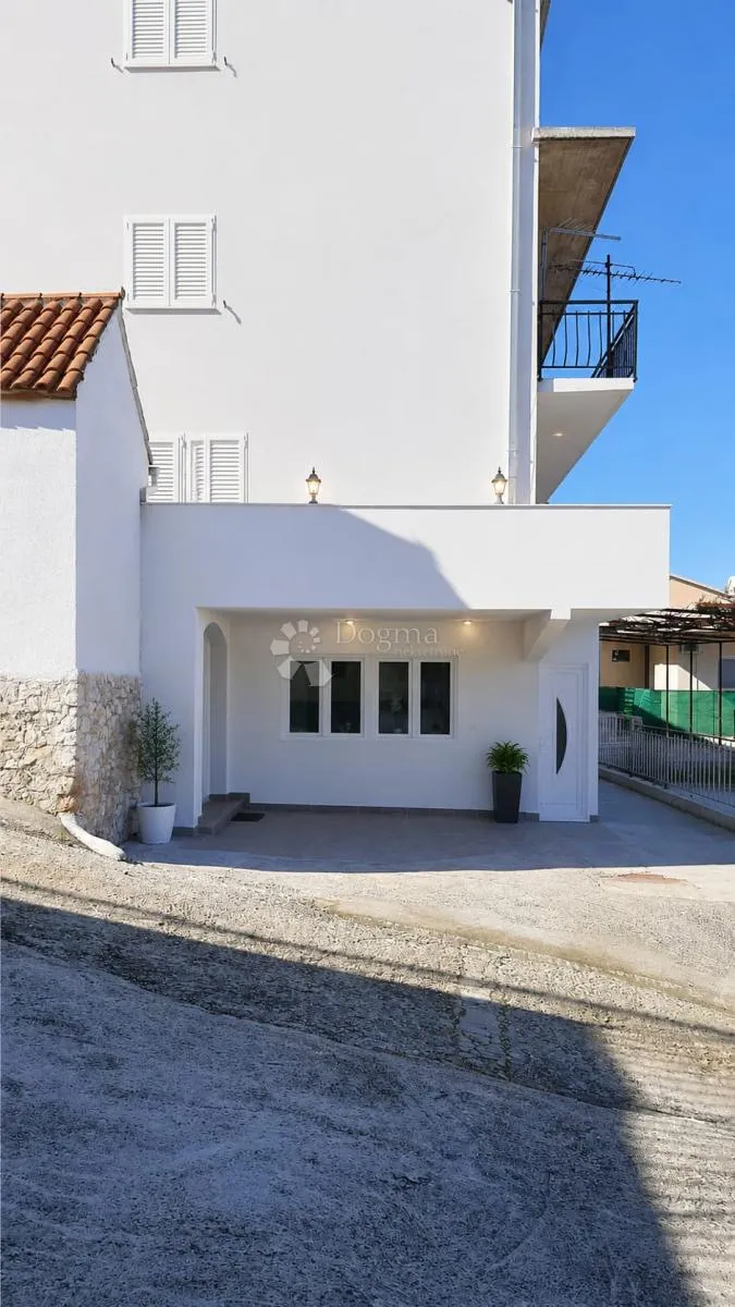 kuća mastrinka trogir hitno - slika 2