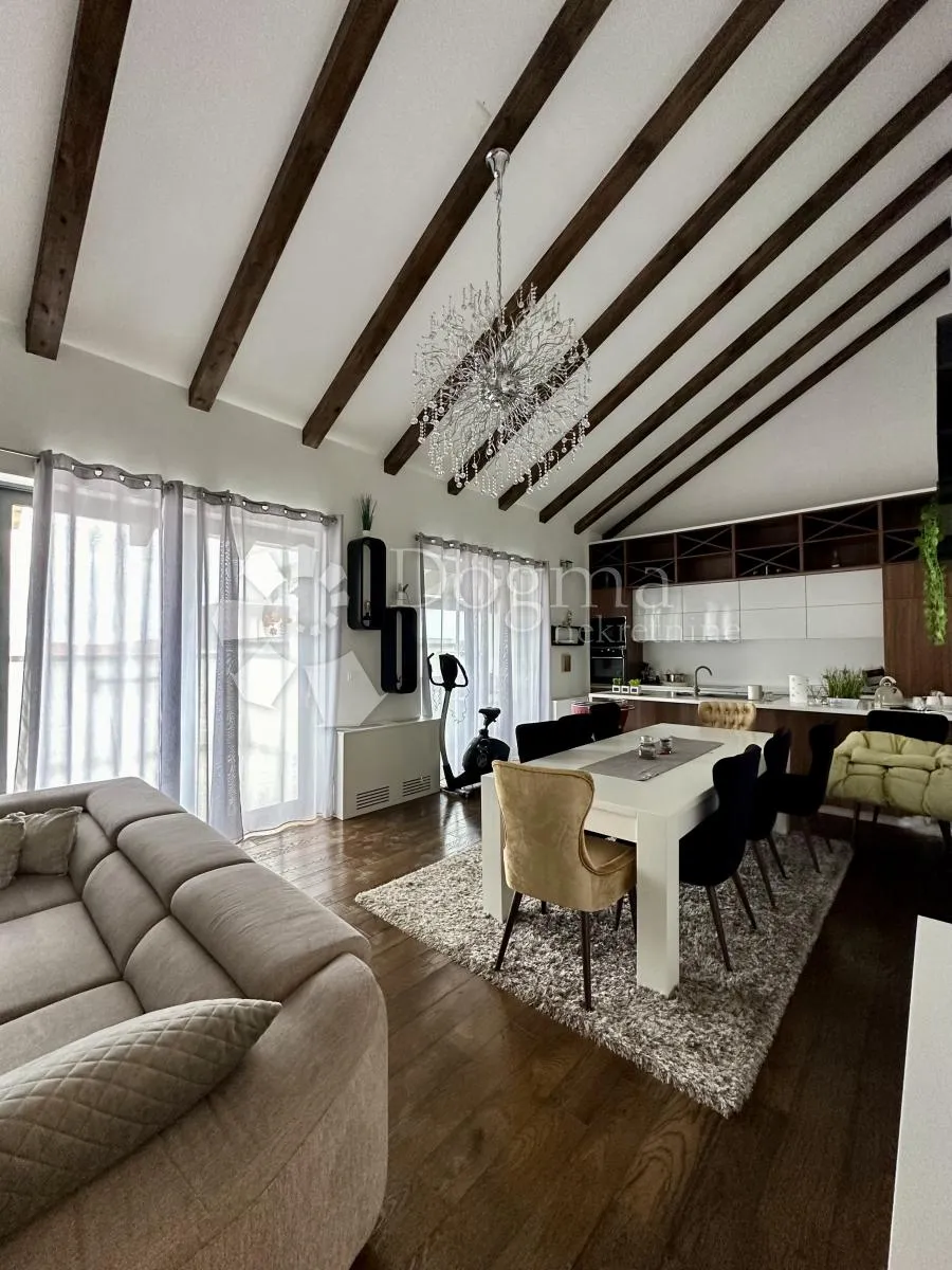 penthouse 140m2 kompletno namješten prilika!! 300m od mora - slika 7
