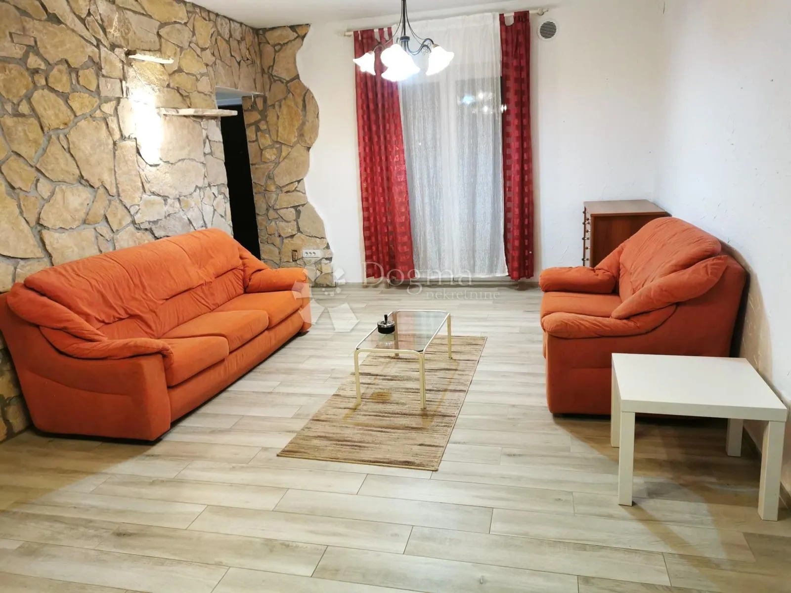 kuća sa velikom okućnicom - prilika! - slika 5
