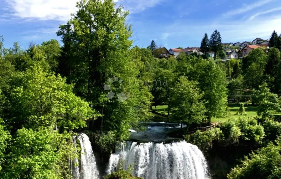 izvanredna lokacija i prilika - slika 2