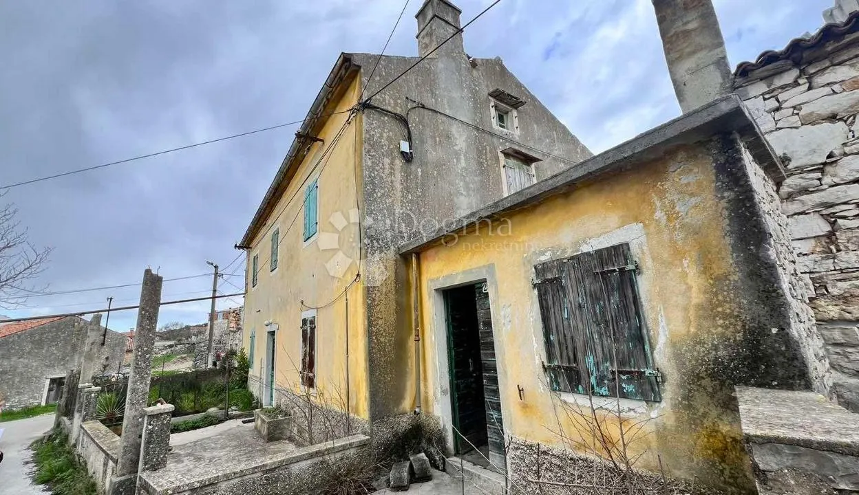 lijepa dvojna kuća za renovaciju s pogledom na more, okolica labina - slika 4
