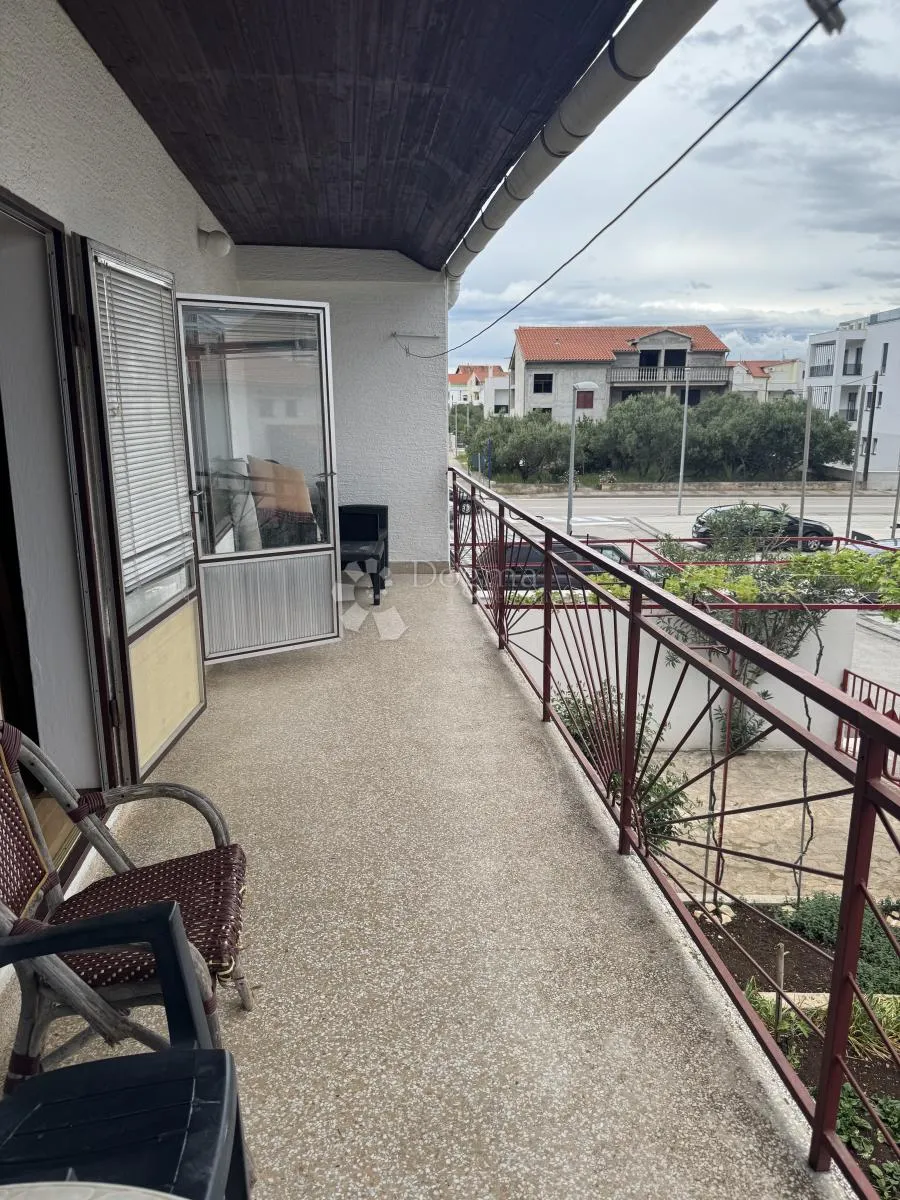 vodice – dvosoban stan 90 m², 500 m od mora - slika 11