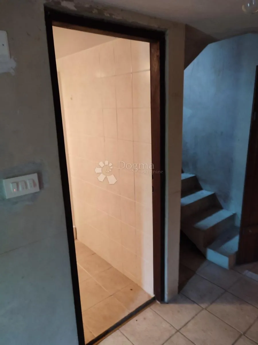 kuća s karakterom – vratno - slika 27