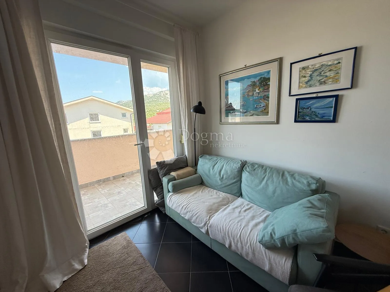 nov namješten apartman 200 m od mora sniženo - slika 13