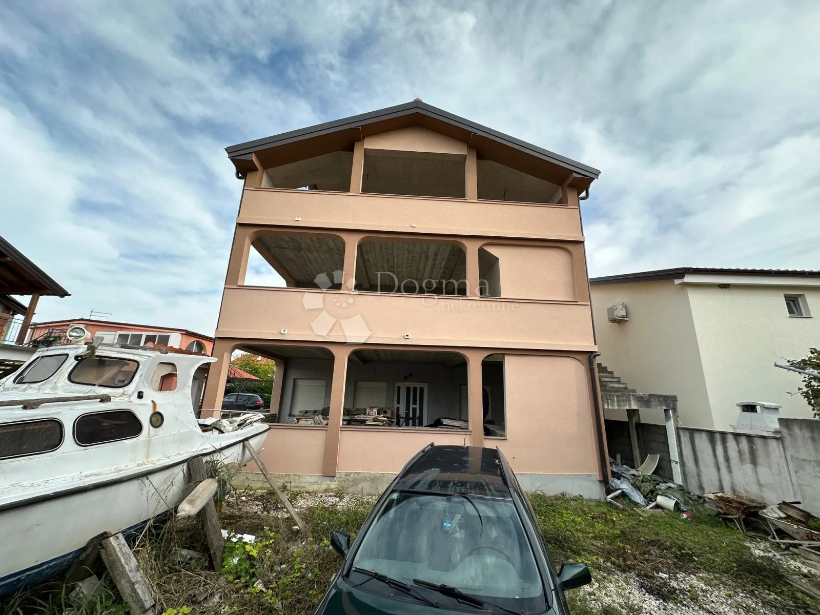 zukve kuća sa 3 apartmana *prilika!!!* - slika 6