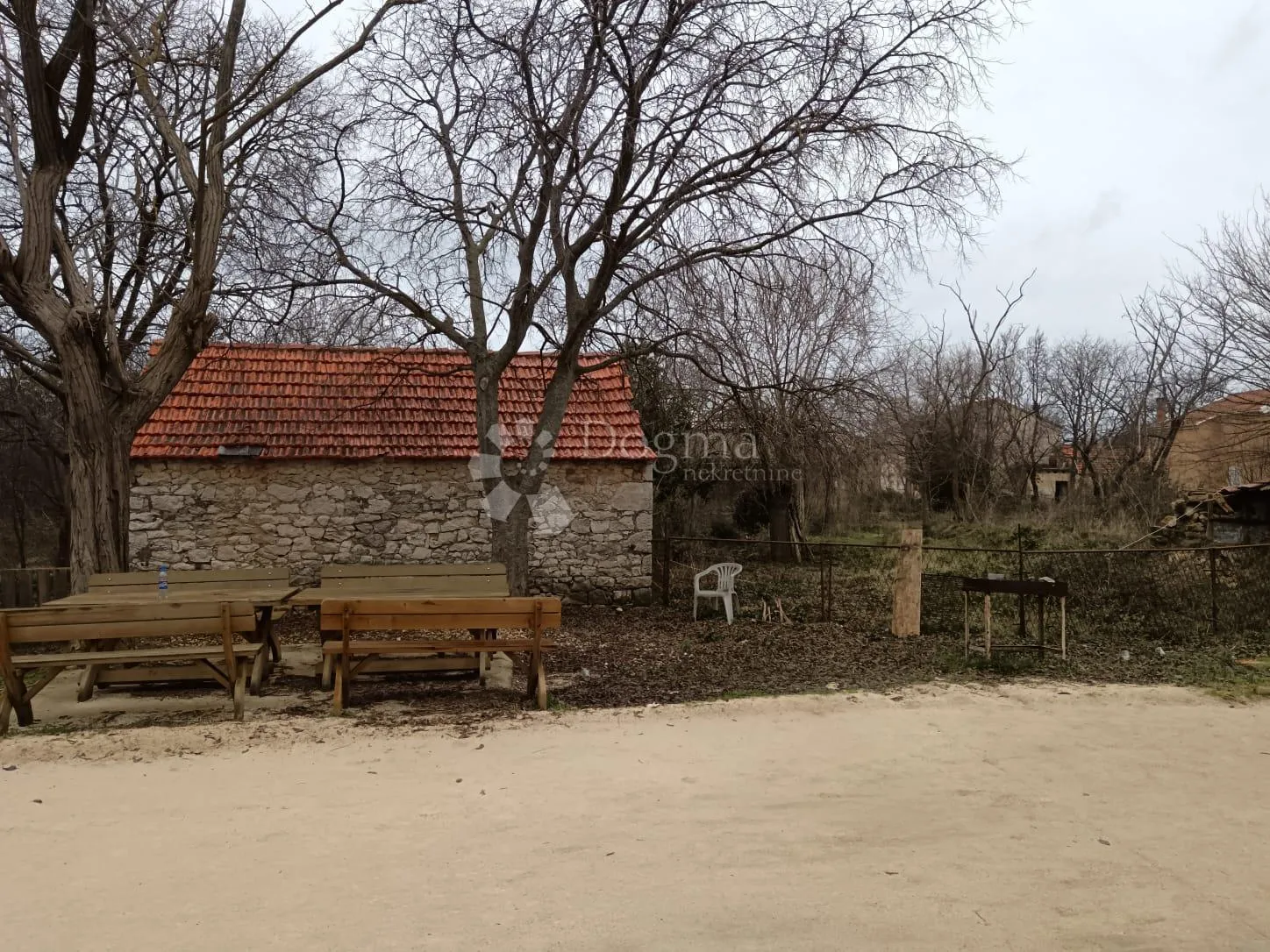 zemunik - 2432m2,više parcela - slika 5