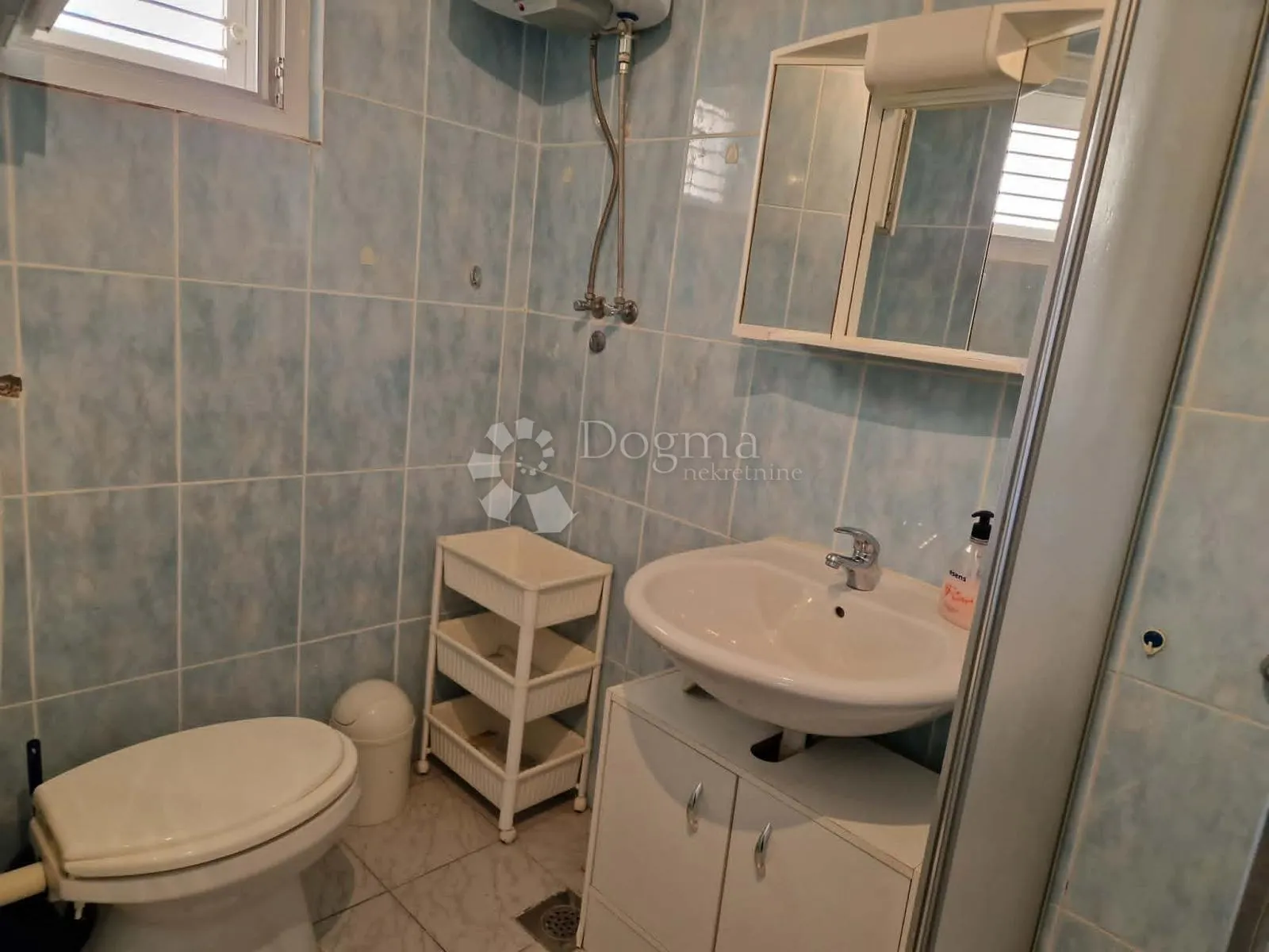 pag - kuća s 2 apartmana 282,80 m2 - 250 m od mora - slika 29