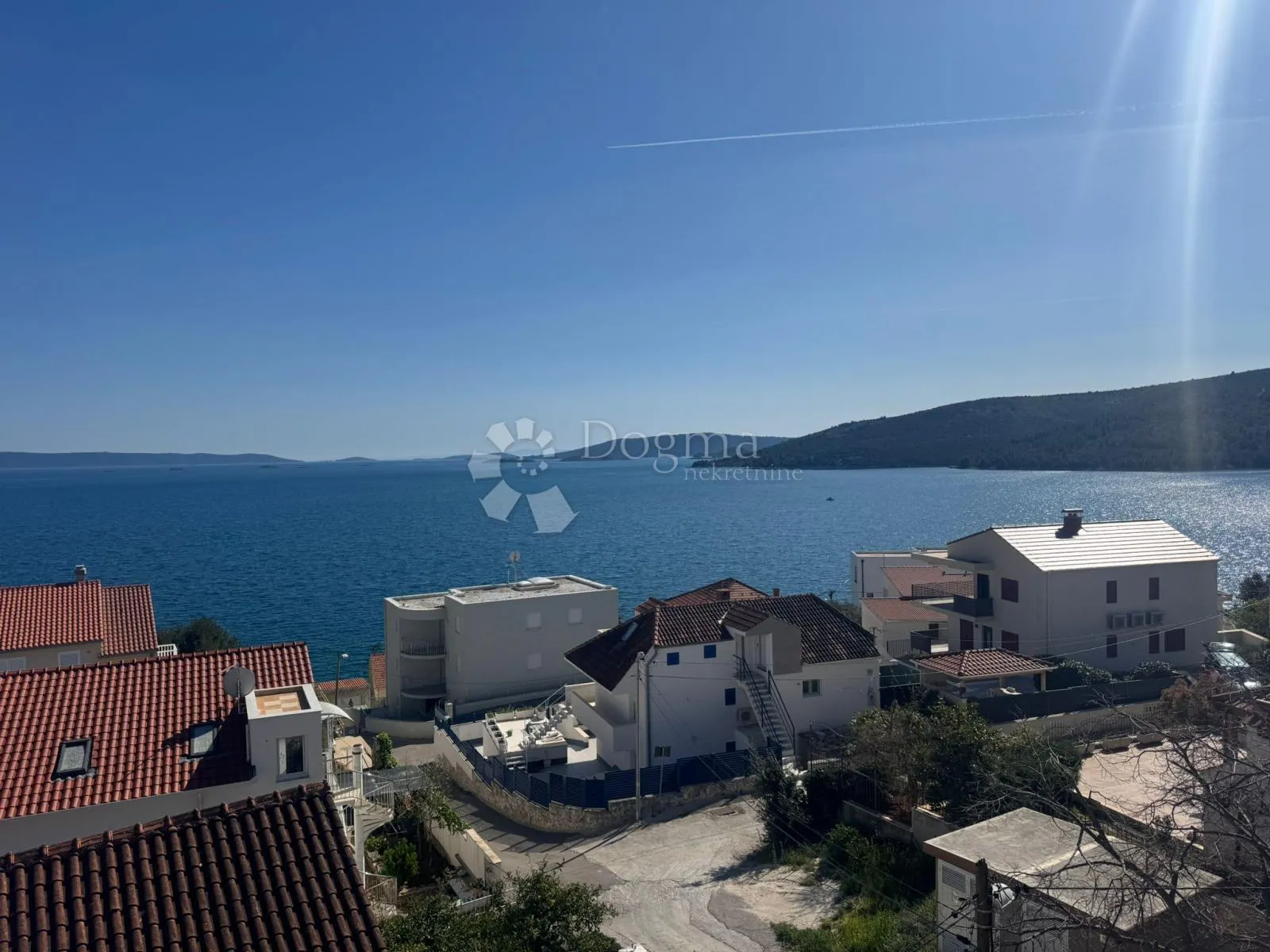 prostrana kuća u segetu s pogledom na more - slika 30