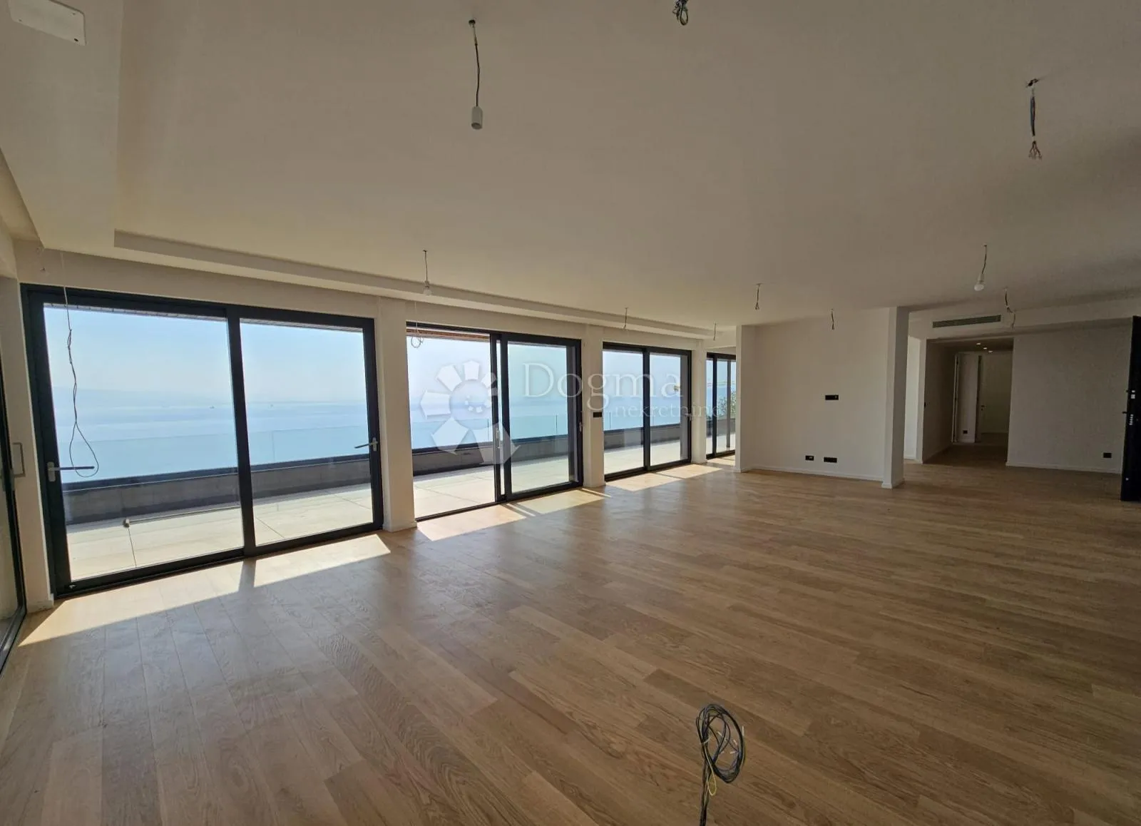 penthouse sa vlastitim bazenom - slika 18