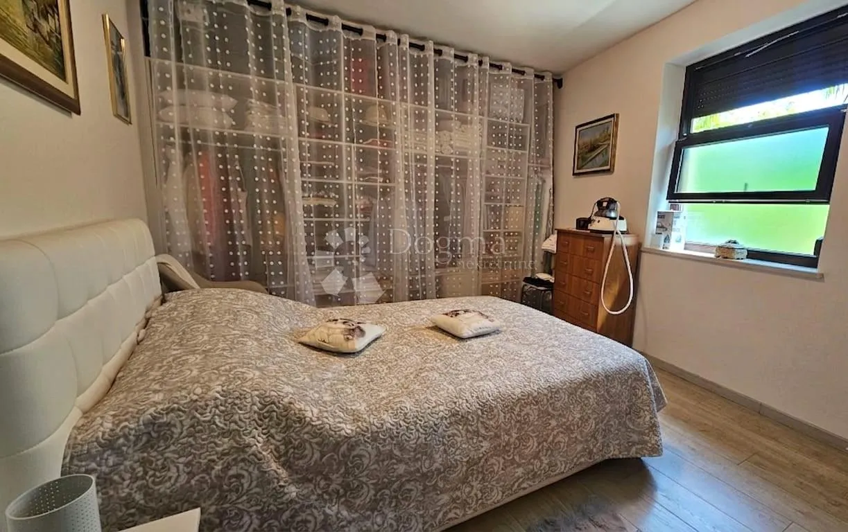 rovinj centar – dva uređena stana na vrhunskoj lokaciji - slika 6