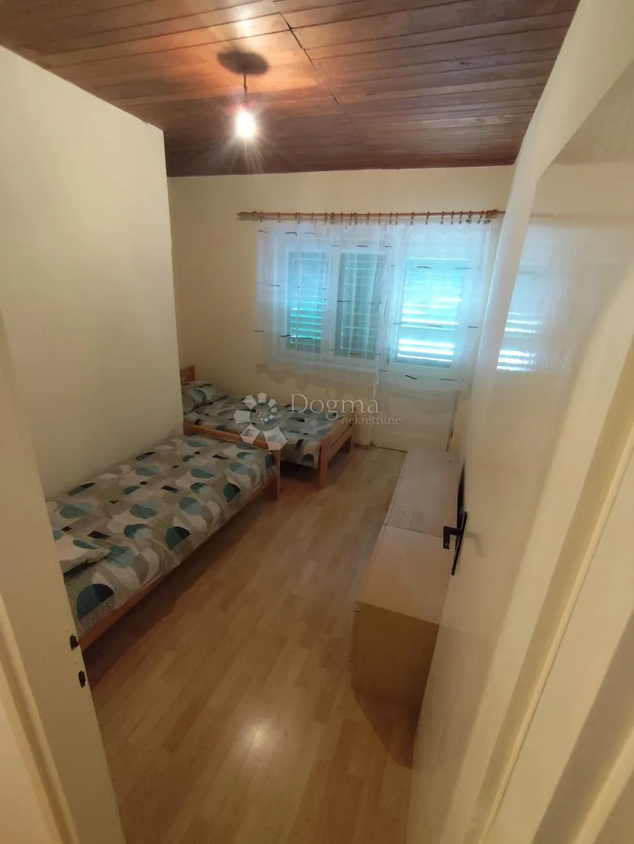 kuća u zatonu kraj šibenika - slika 11