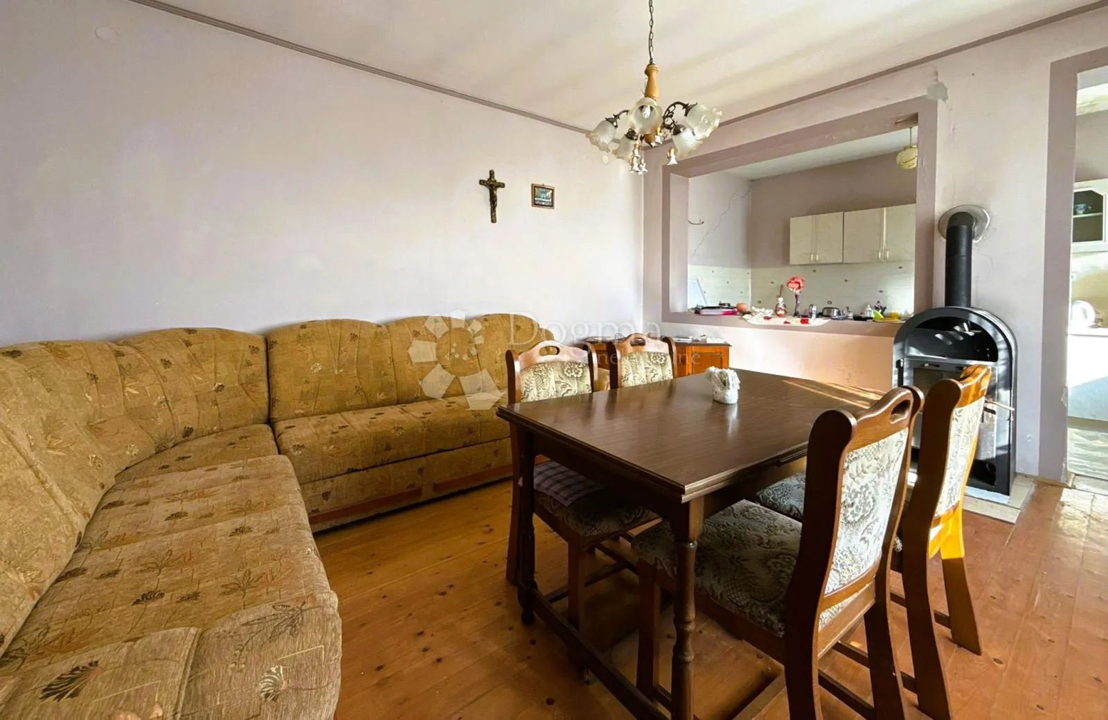 prodaje se kuća u turčišću - slika 10