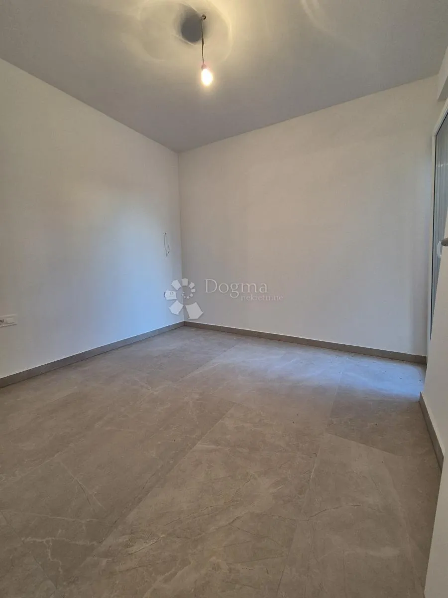 luksuzni app u novogradnji 152m2 s bazenom i okućnicom 180m2 - slika 21