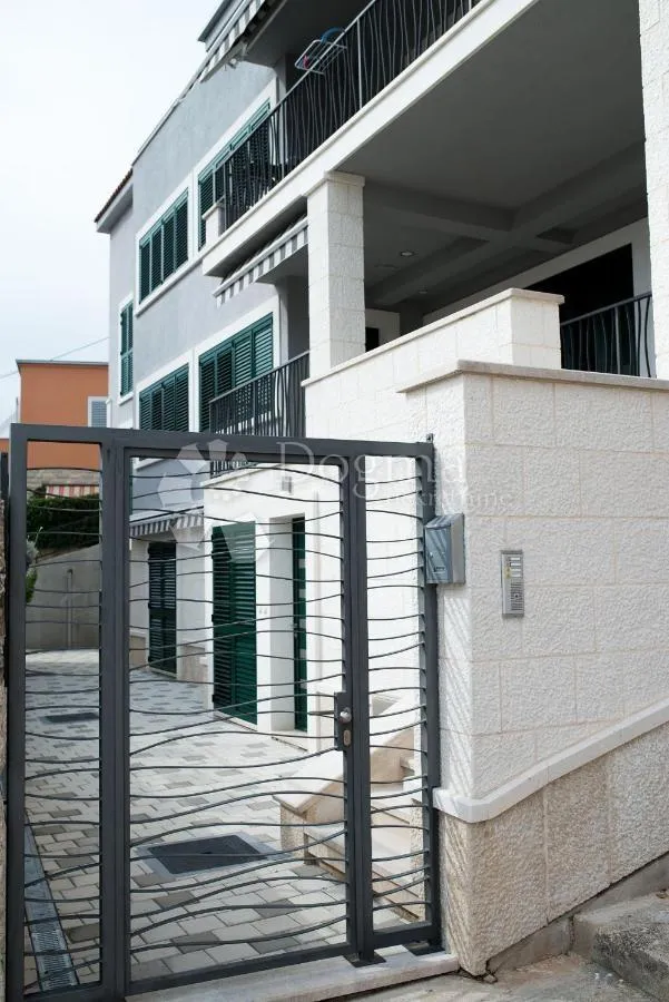 Šibenik Centar Grada Prekrasna Kuća Sa Preljepim Pogledom