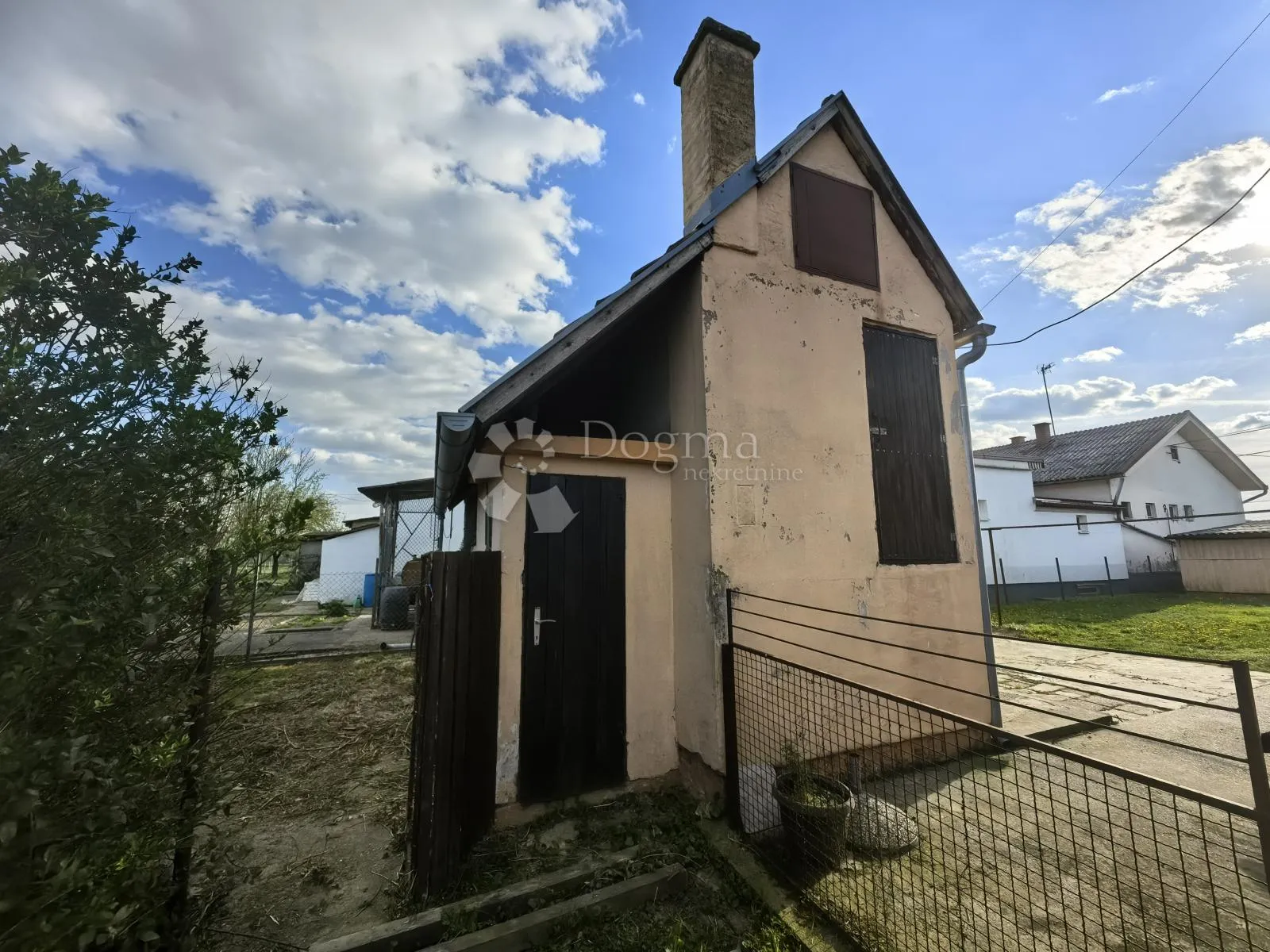 obiteljska kuća u mirnom dijelu petrijevaca - slika 15