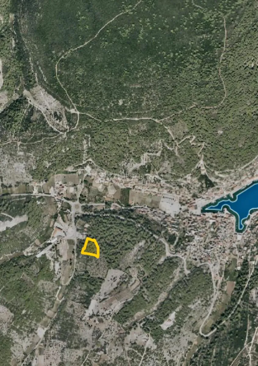 800 m OD SRCA BRAČA - Pučišća