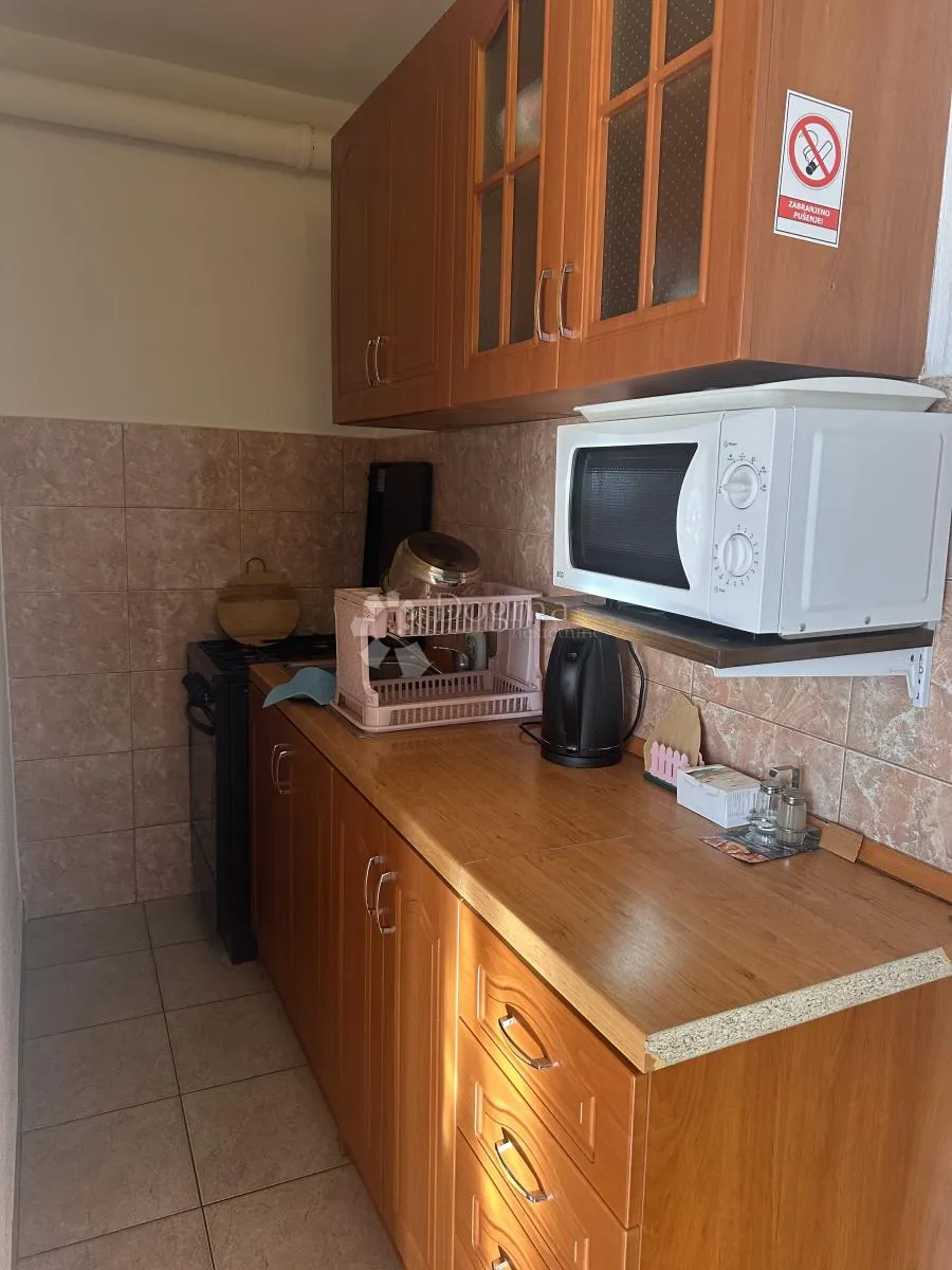 vir kuća sa 8 apartmana uhodana u posao sa turizmom - slika 39