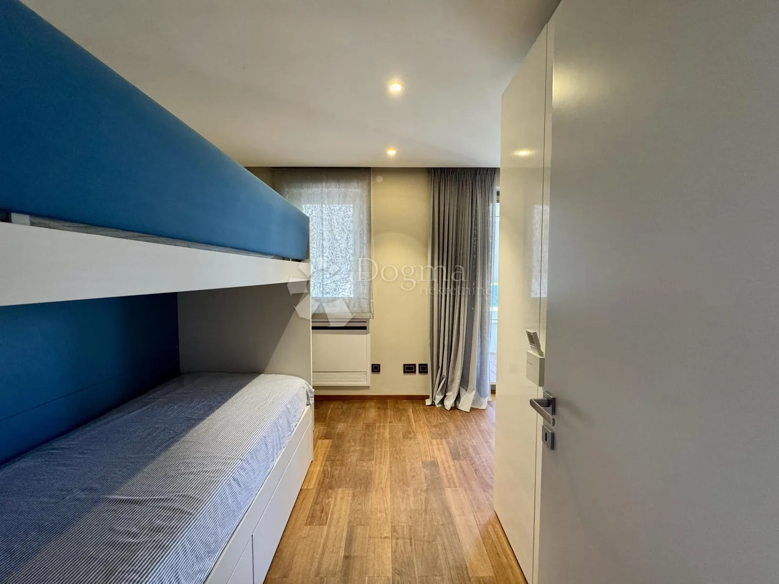 istra - luksuzan penthouse s panoramskim pogledom na more - slika 21