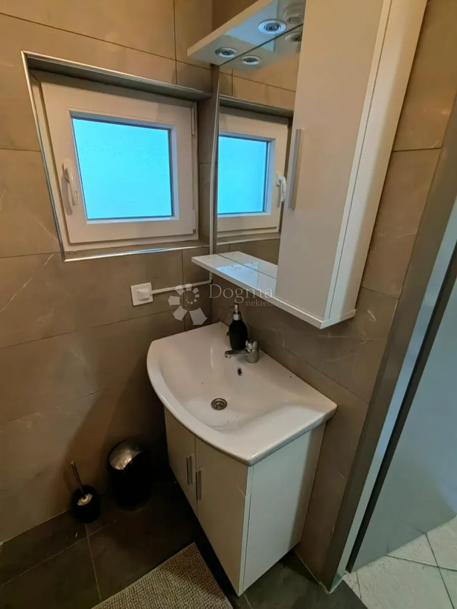 apartman na viru 40 m2 blizina mora - slika 14