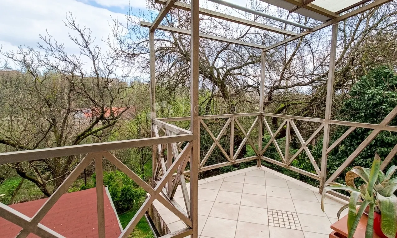 pantovčak, blizina britanca – kuća s dvije stambene jedinice - slika 7