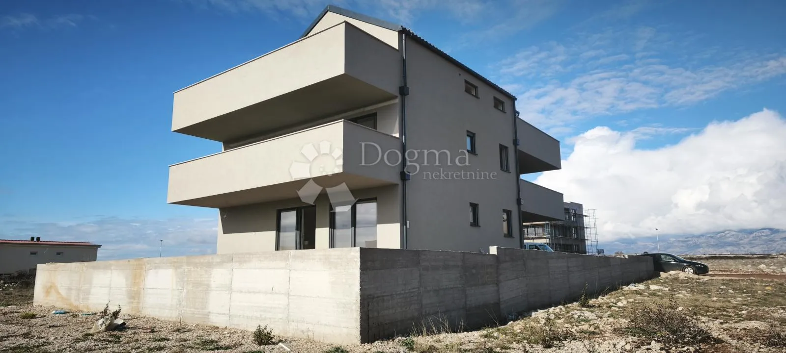 povljana - dvosoban stan sa vrtom - slika 2