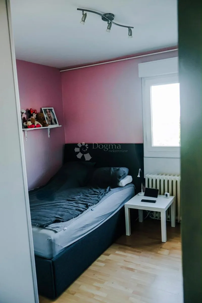 predivan, potpuno renoviran stan na odličnoj lokaciji - slika 12