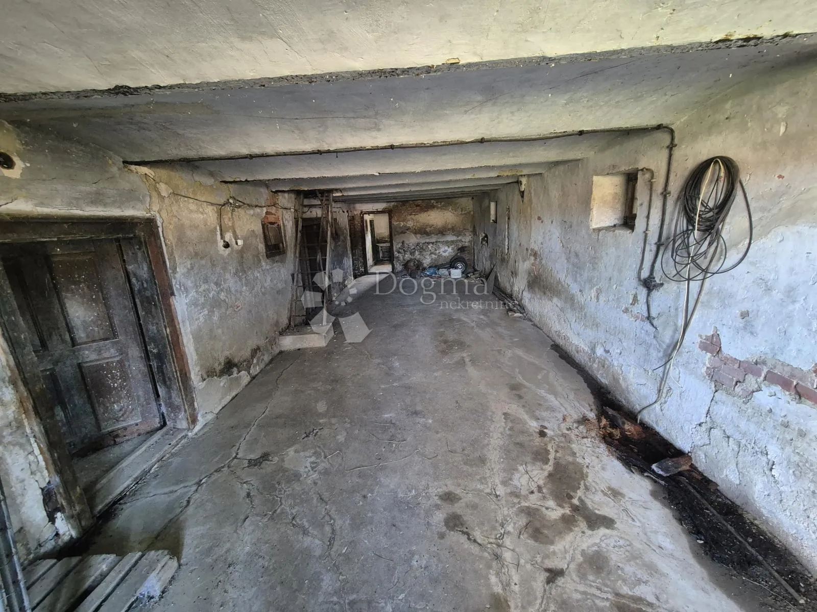 kuća u centru mihovljana sa ogromnim podrumom i 3.864m² zemljišta! - slika 26