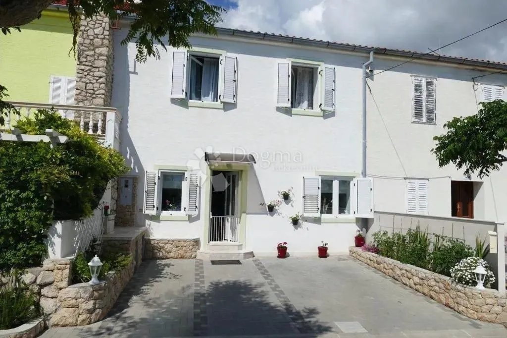 mediteranska kuća u nizu sa pogledom na more! barbat - slika 2