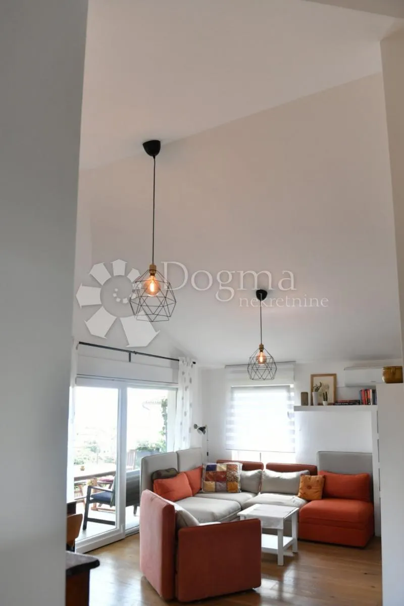 luksuzni penthouse s pogledom na more - slika 19