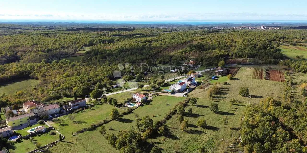 Građevinsko zemljište okolica Baderne 2000 m2 - Baderna, Poreč