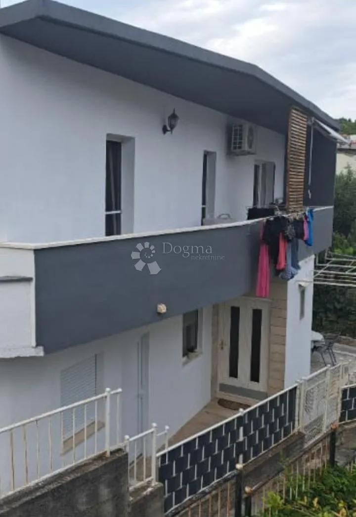 kuća sa tri stana i pogledom na more, dugi rat - slika 2