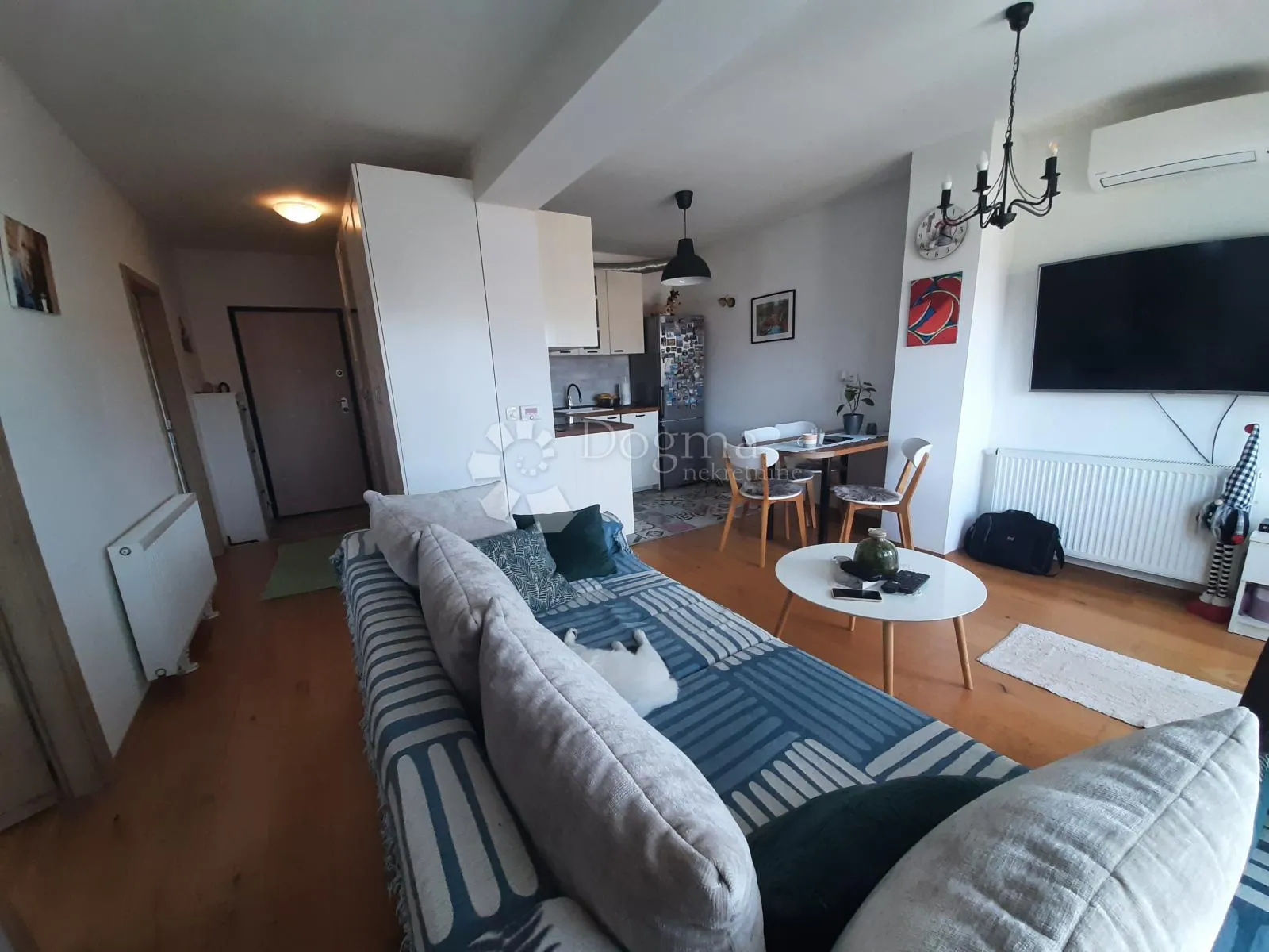 idealan obiteljski stan s 2 lođe, parking, mir i zelenilo - slika 13