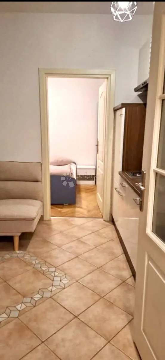 jednosobni stan - rovinj - slika 11